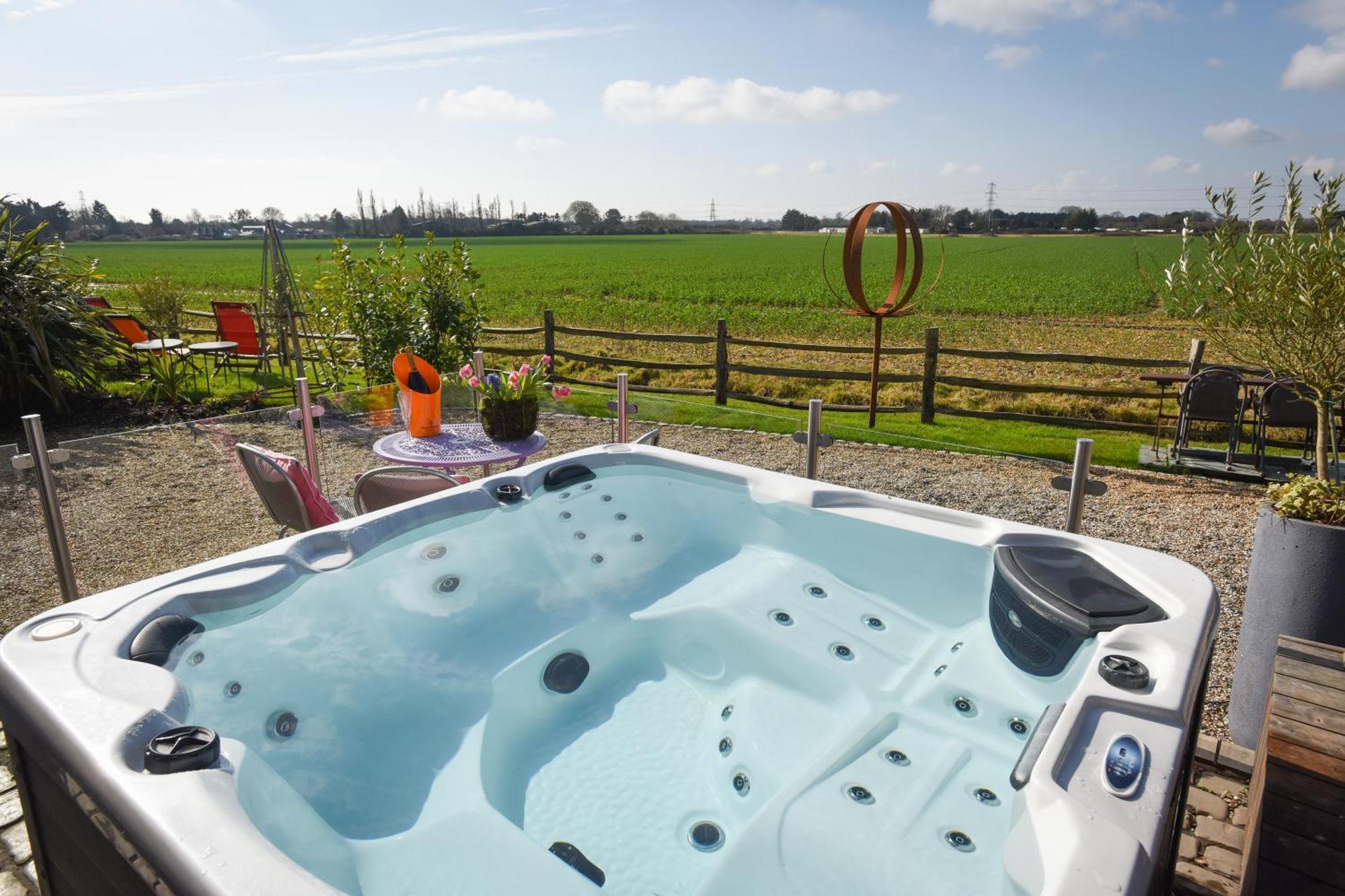 Air Maison - The Cow Shed Wow Factor Countryside Retreat Westbourne  Екстериор снимка