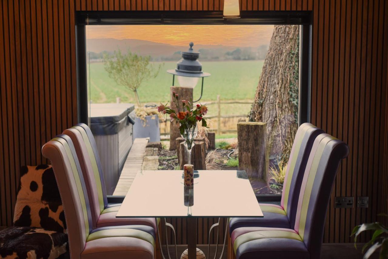 Air Maison - The Cow Shed Wow Factor Countryside Retreat Westbourne  Екстериор снимка