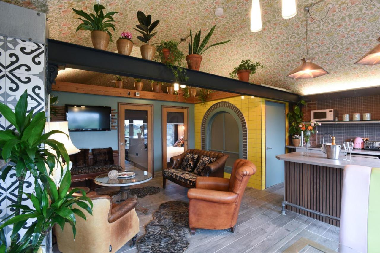 Air Maison - The Cow Shed Wow Factor Countryside Retreat Westbourne  Екстериор снимка