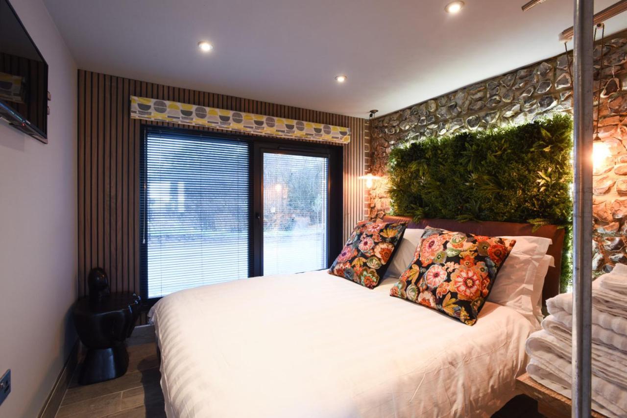 Air Maison - The Cow Shed Wow Factor Countryside Retreat Westbourne  Екстериор снимка